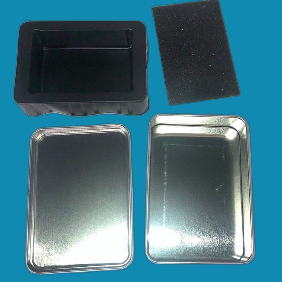 2021 Topps Aaron Judge Collector’s Empty Tin - and 75 NY Yankee cards diff.years - Picture 6 of 7